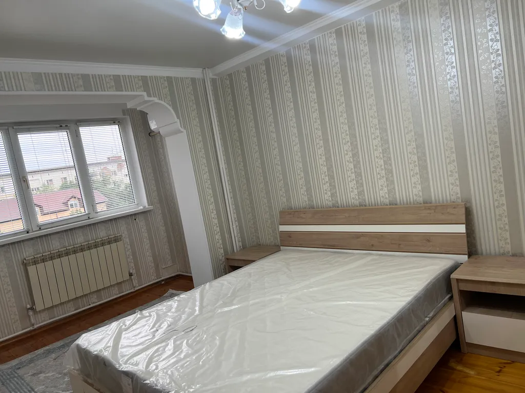 Огромная 4-комнатная квартира