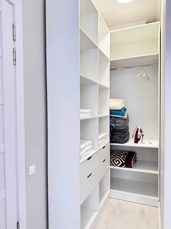 2-комнатная в жк 4you, рядом с тц Mega