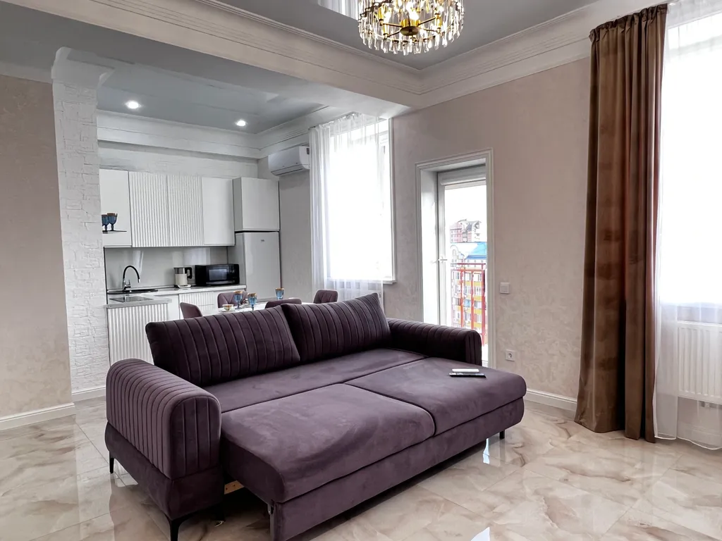 Светлая квартира у моря