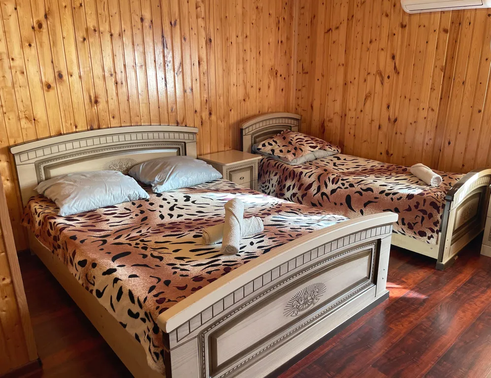 Квартира Комната — аренда посуточно в Лоо