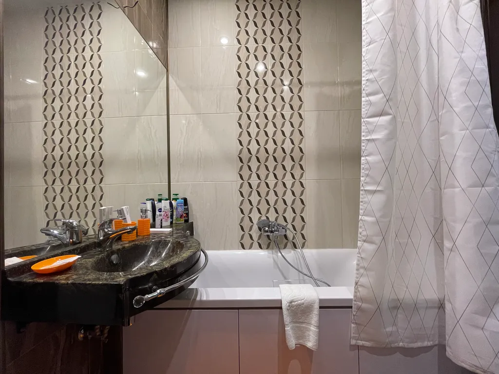 Люкс у ТЦ Аура, площадь Ленина, центр, подземная парковка