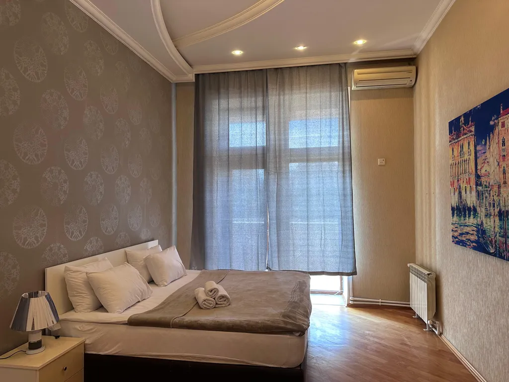 Shakespaere apartment