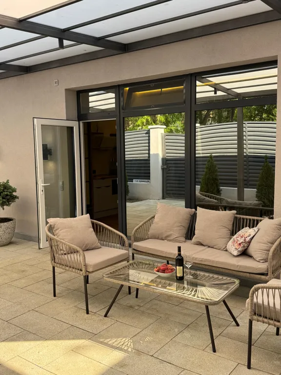 Апартамент с красивой террасой