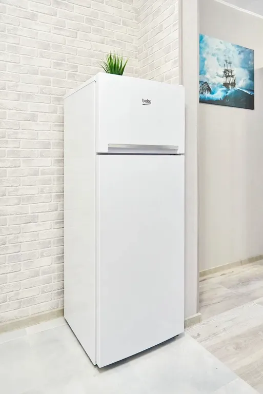 Уютная новая квартира у набережной