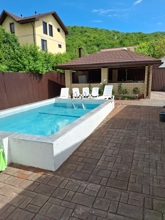 На Земляничной