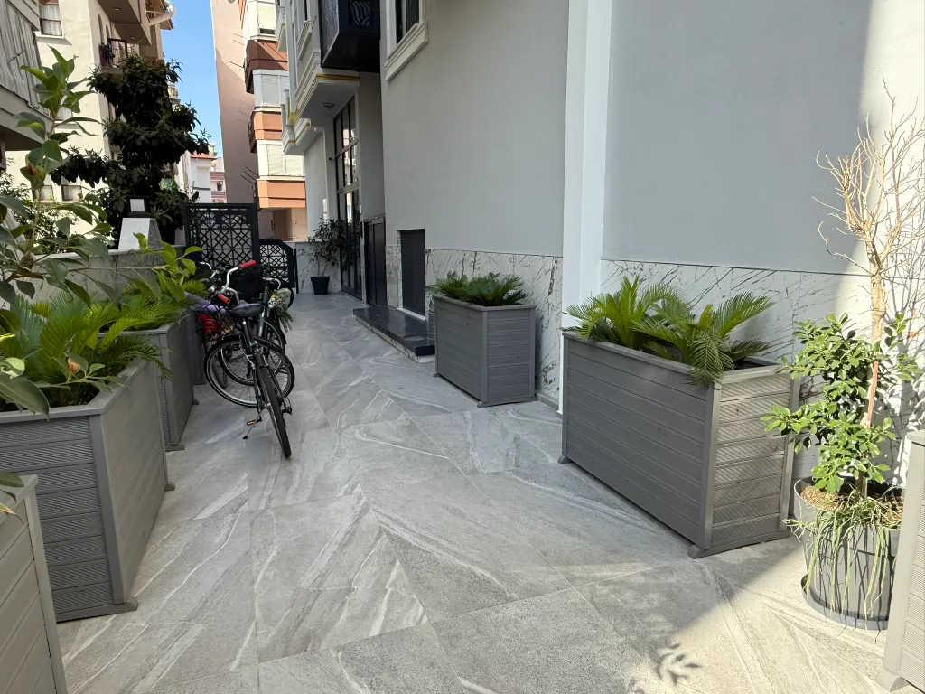 Новая уютная квартира в центре города, на пляже Клеопатра, с бассейном