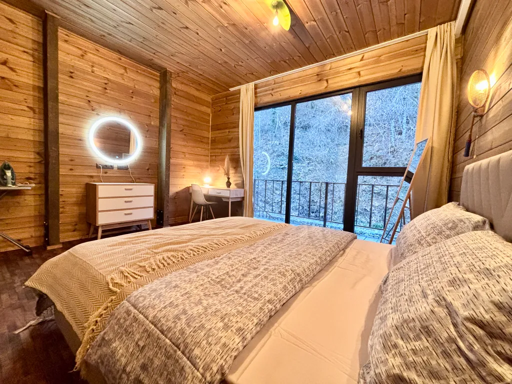 Апартаменты у озера с панорамой гор