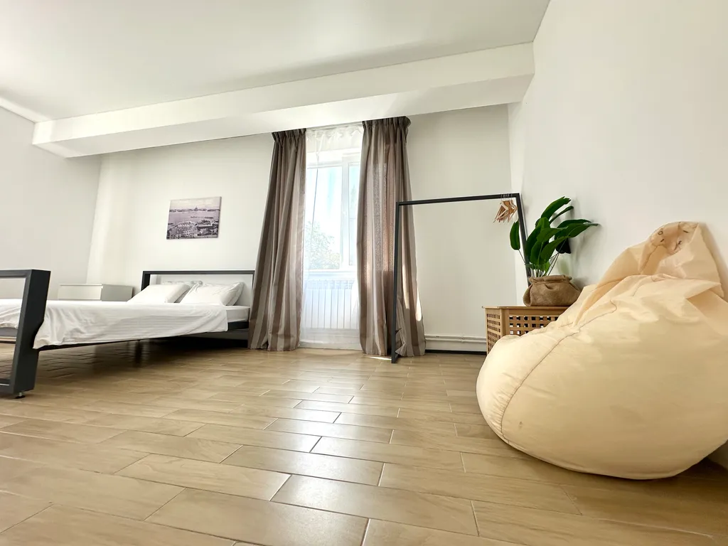 Светлый апартамент столица 2304