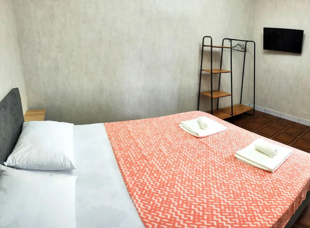 Квартира 2 комнатный номер в гостинице kulikov house с бассейном — аренда посуточно в Амзара