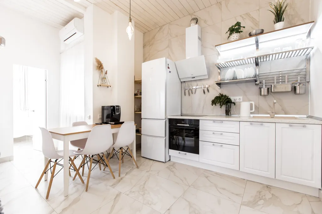 New lux apart с 3-спальнями в центре поляны