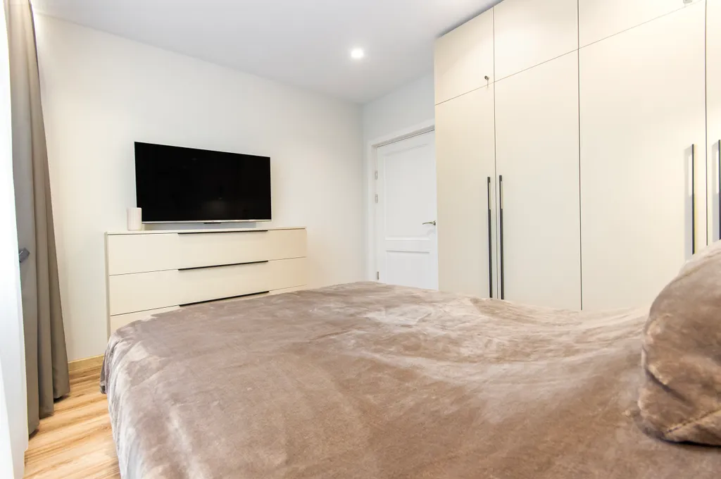 Стильная двухкомнатная квартира у моря Небо 19