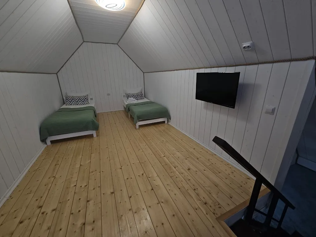 Дом с бассейном