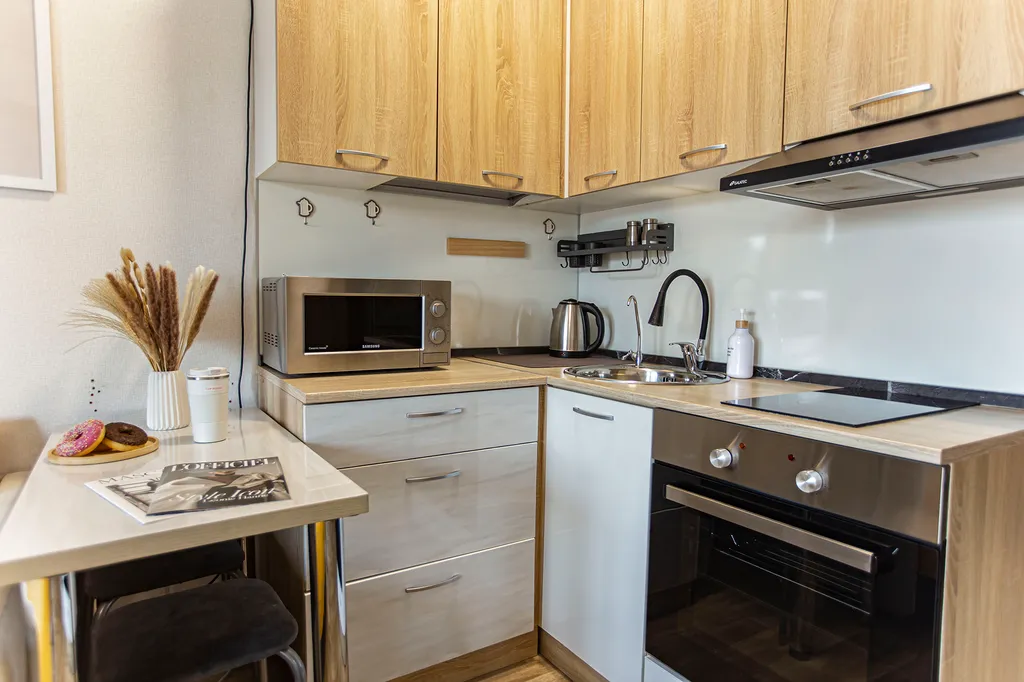 Уютная студия с красивым балконом