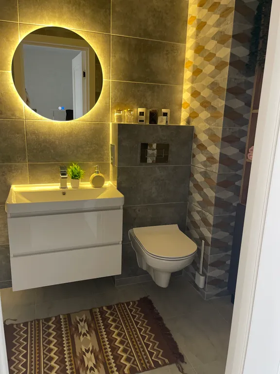 Квартира с новым ремонтом в центре города