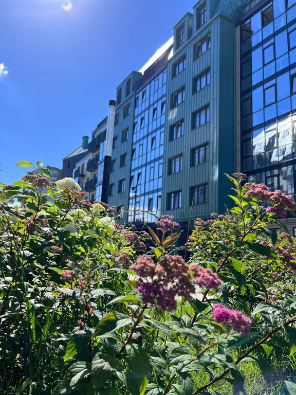 Центр города, квартира на набережной у Рыбной деревни