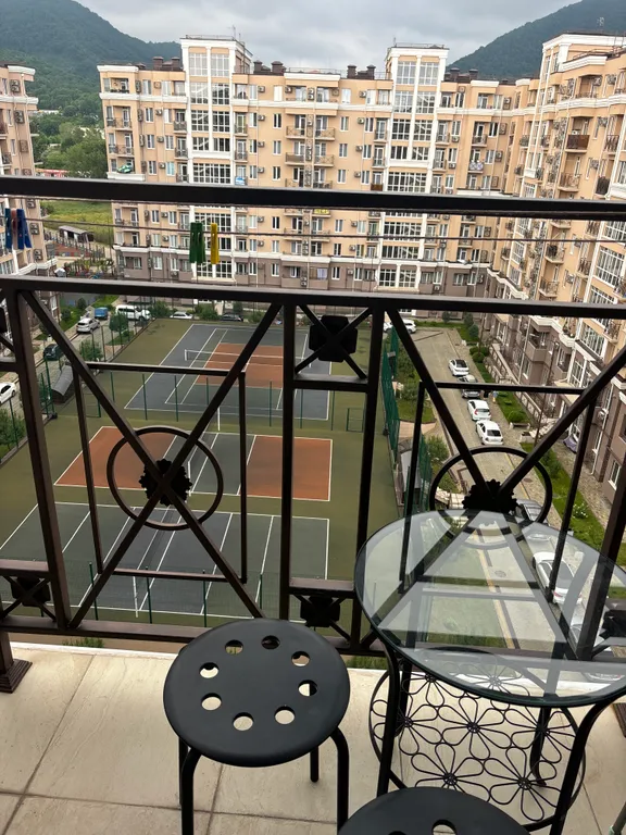 Новая студия с дизайнерскими ремонтом