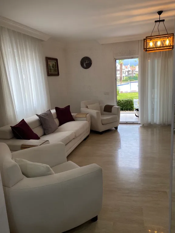 Квартира 2+1 с террасой, 120 кв.м. Большой бассейн.