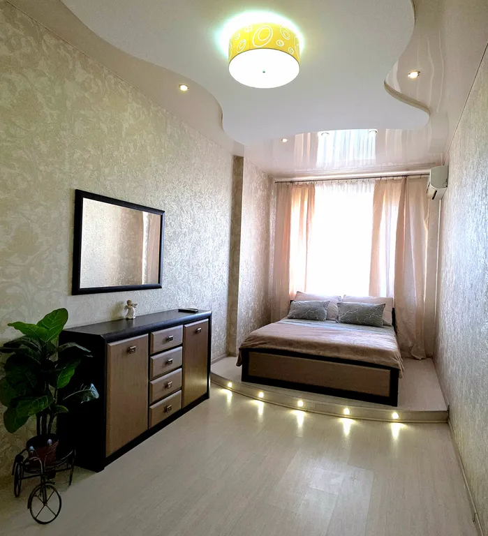 Современная в новом ЖК с водой