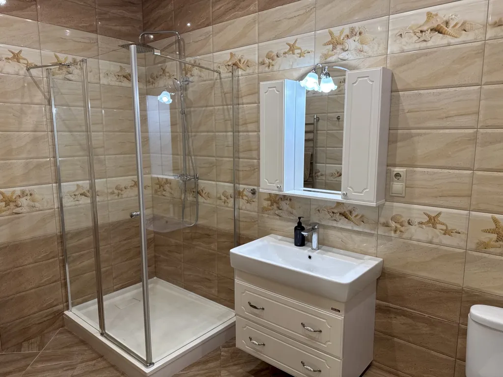 Первая береговая с видом на море и террасой – Толстый мыс