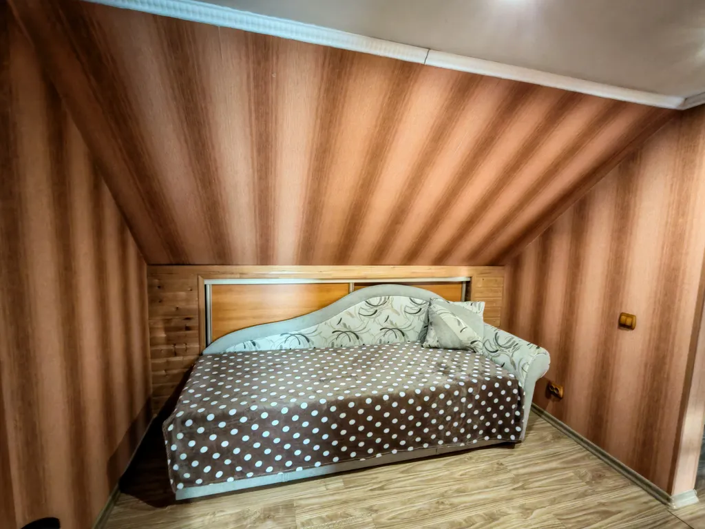 Уютный домик с баней рядом с центром города