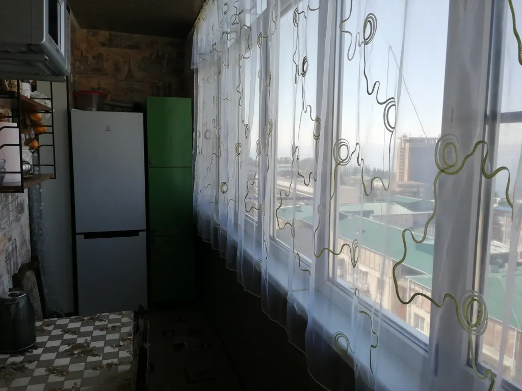 2-комнатная квартира с видом на море в Гагре