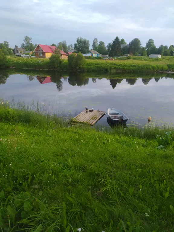 Домик у реки