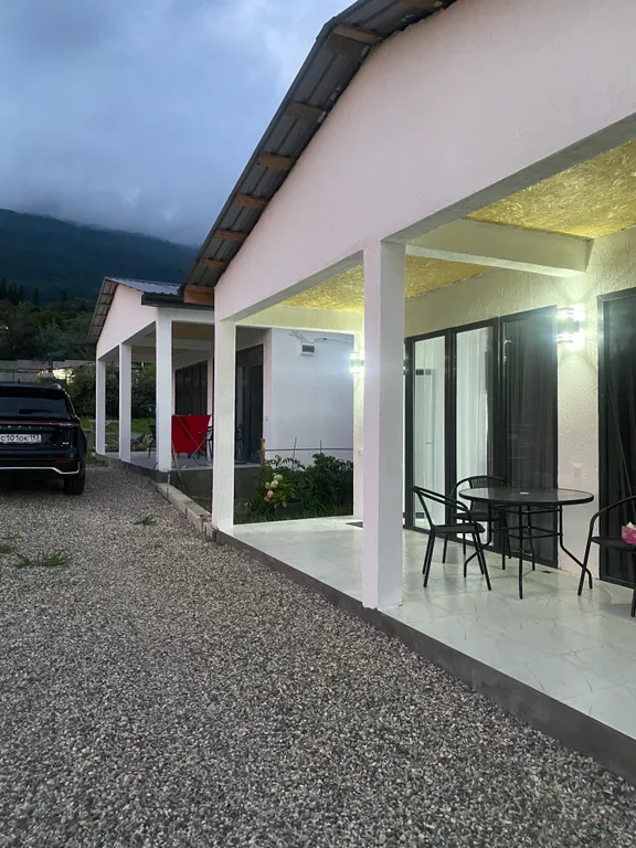 Домик с видом на море