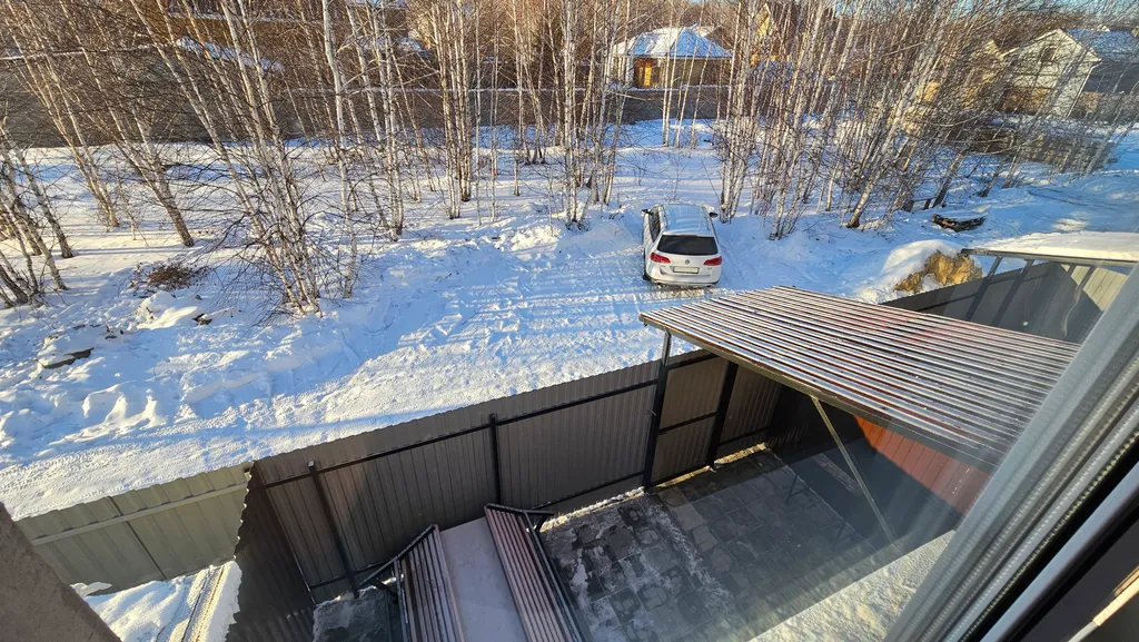 Семейное бунгало возле леса