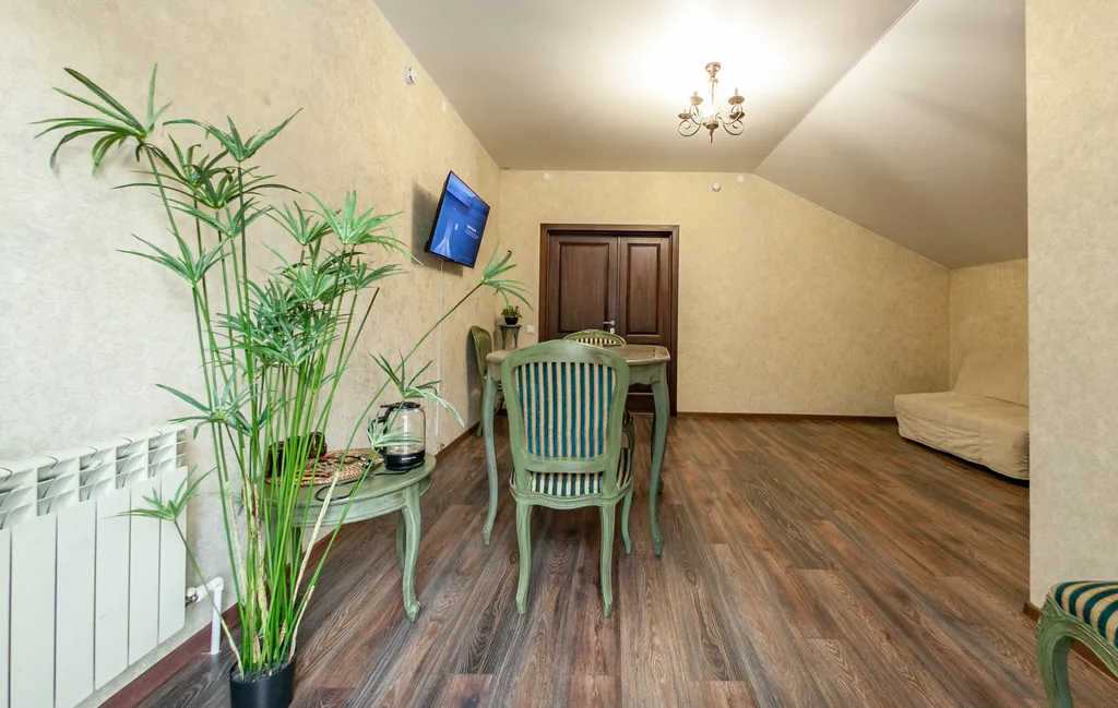 Четырехместный номер отеля "Люкс"