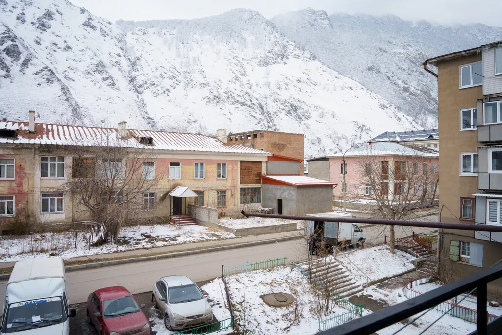 Уютная квартира в центре города с видом на горы