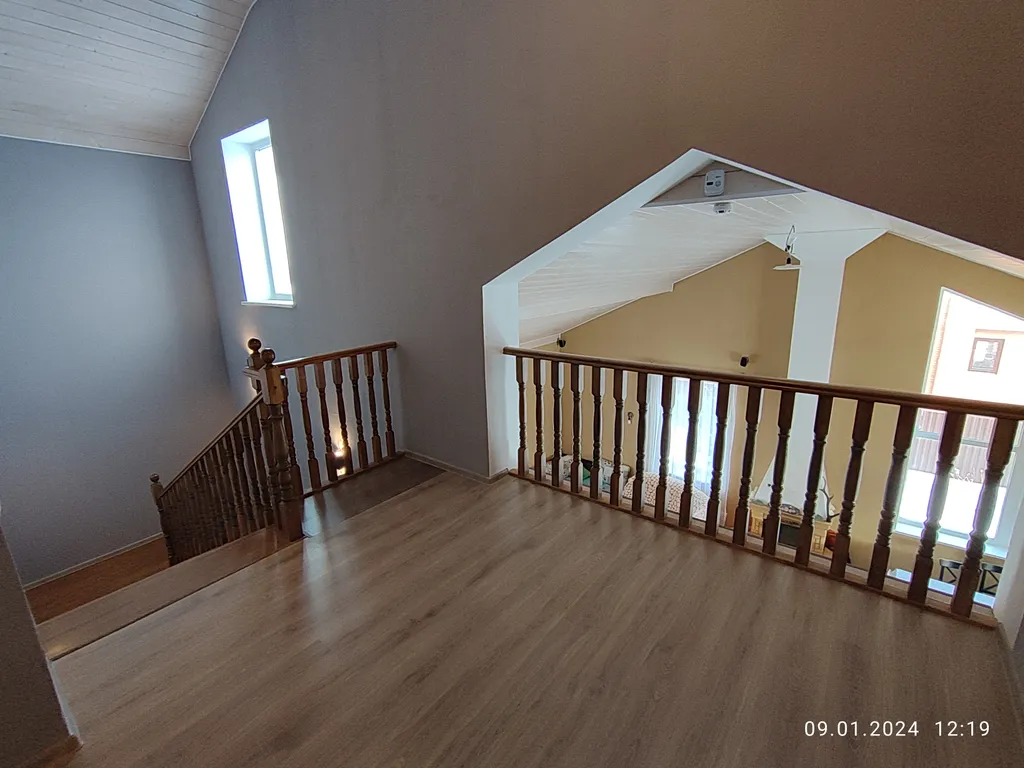 Добрый дом с баней и большим залом-камином