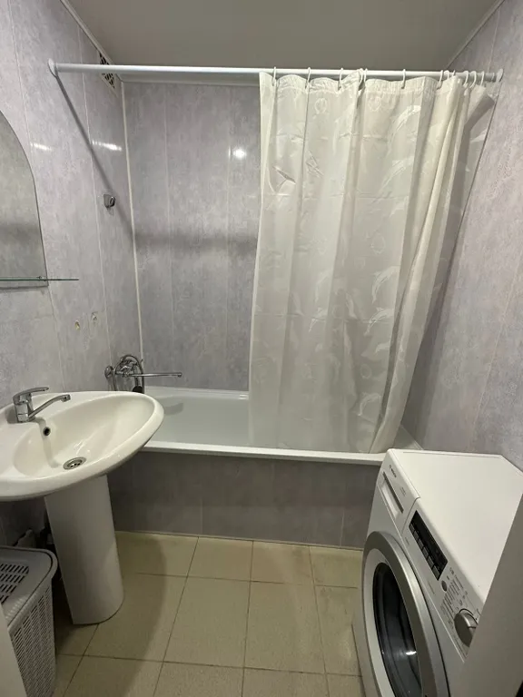 Квартира с видом на город с высоты птичьего полета