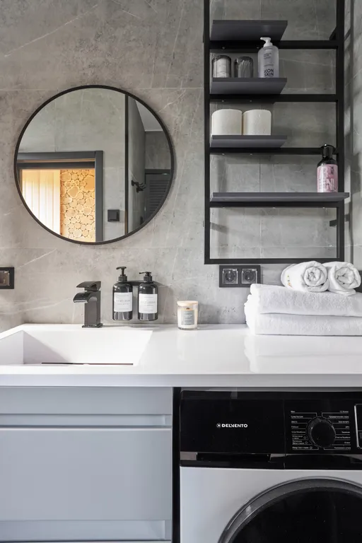 Большой панорамный дом с камином и сауной