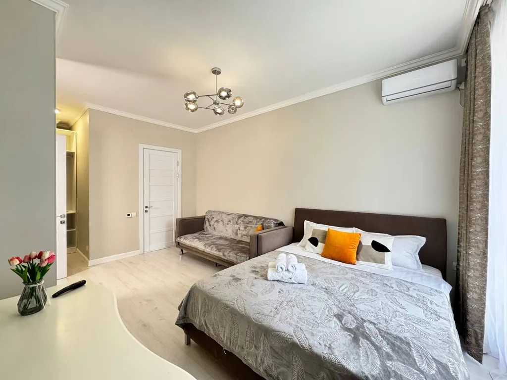 2-комнатная в жк 4you, рядом с тц Mega