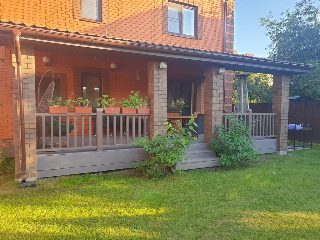 Уютный дом в 1 км от Москвы