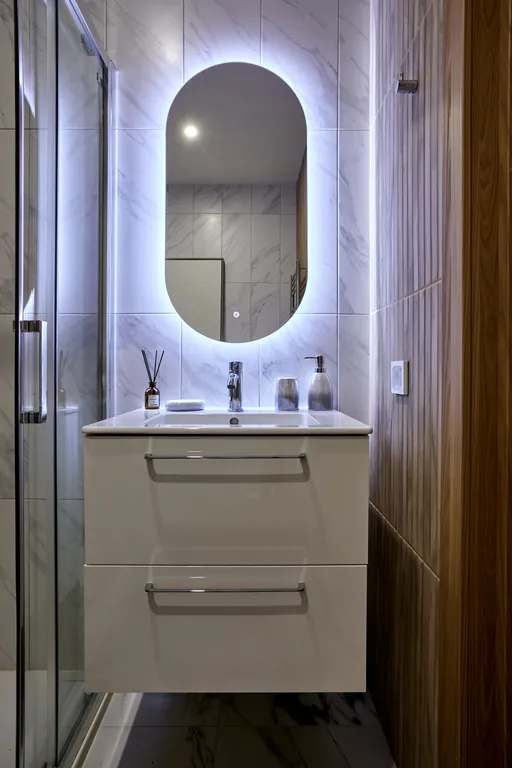 Апартаменты с видом на бассейн 615