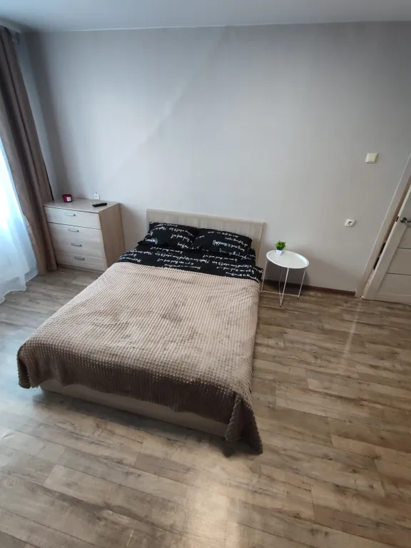 Квартира Однушка в западном районе — аренда посуточно в Великий Новгород