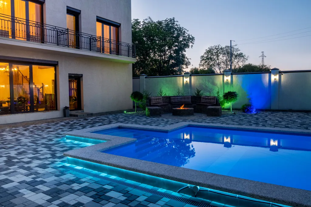 Коттедж, бассейн теплый, баня для семейного отдыха до 8 гостей