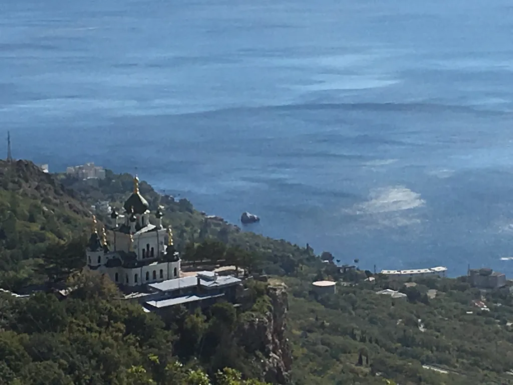 Апартаменты с видом на море, горы в новом доме над Форосским парком