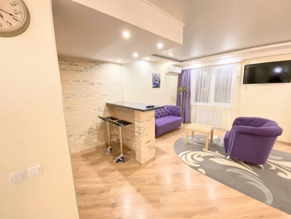 Студия с ДЖАКУЗИ рядом с Набережной Табеева