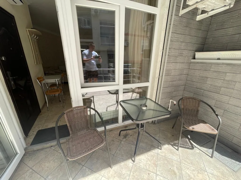 Студия на берегу моря