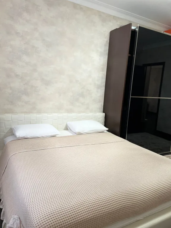 Уютная квартира в центре города с видом на море