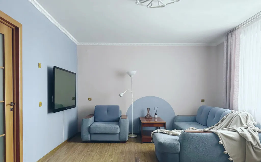 Двухкомнатная квартира с видом на монастыри