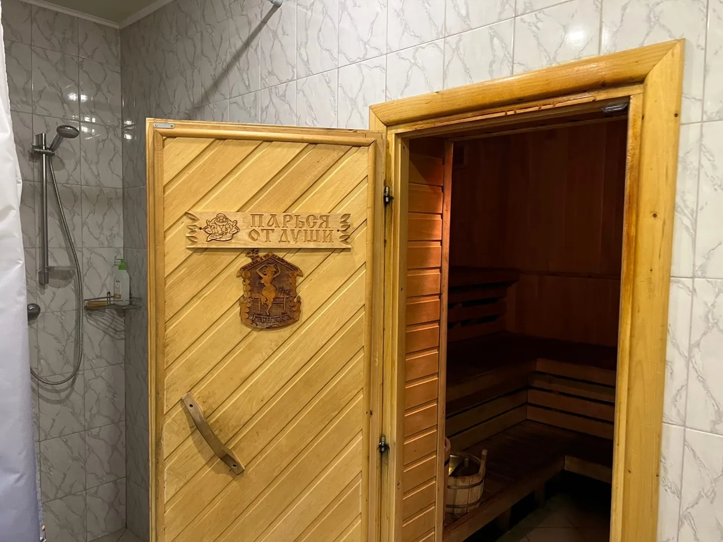 баня на первом этаже 