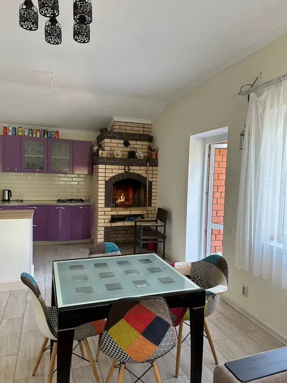 Дом с баней на берегу реки в 10 минутах от центра города