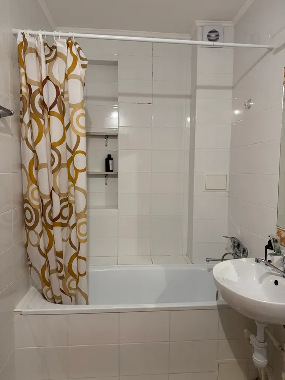 Трёхэтажный Дом в 15 м от моря вмещает до 12 взрослых гостей