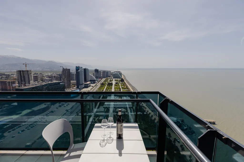 Двухкомнатные апартаменты с видом на море