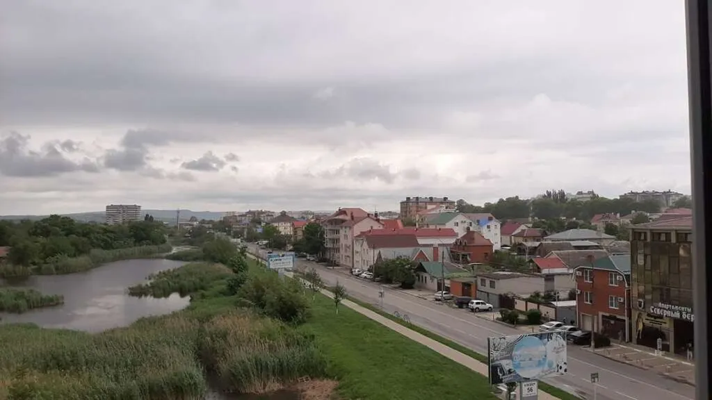 Квартира 2-комнатная квартира у моря с видом реку и парк аттракционов — Анапа