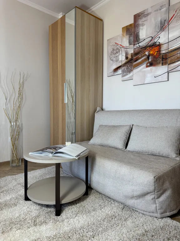 Квартира с балконом и видом на море