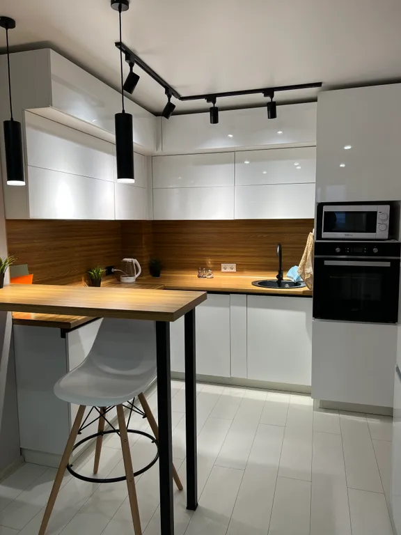 Уютная светлая квартира — аренда посуточно в Борисовичи